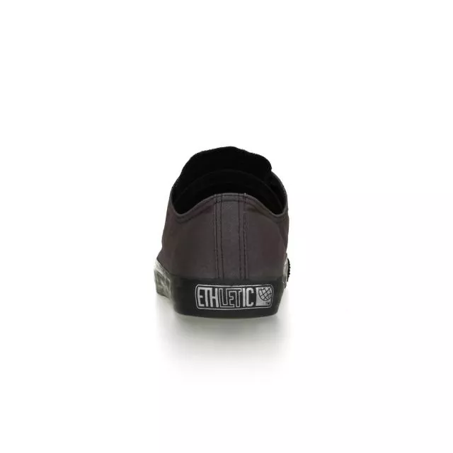 Ethletic Sneaker vegan LoCut Classic - Farbe pewter grey / black aus Bio-Baumwolle Ethletic Sneaker vegan LoCut Classic - Farbe pewter grey / black aus Bio-Baumwolle